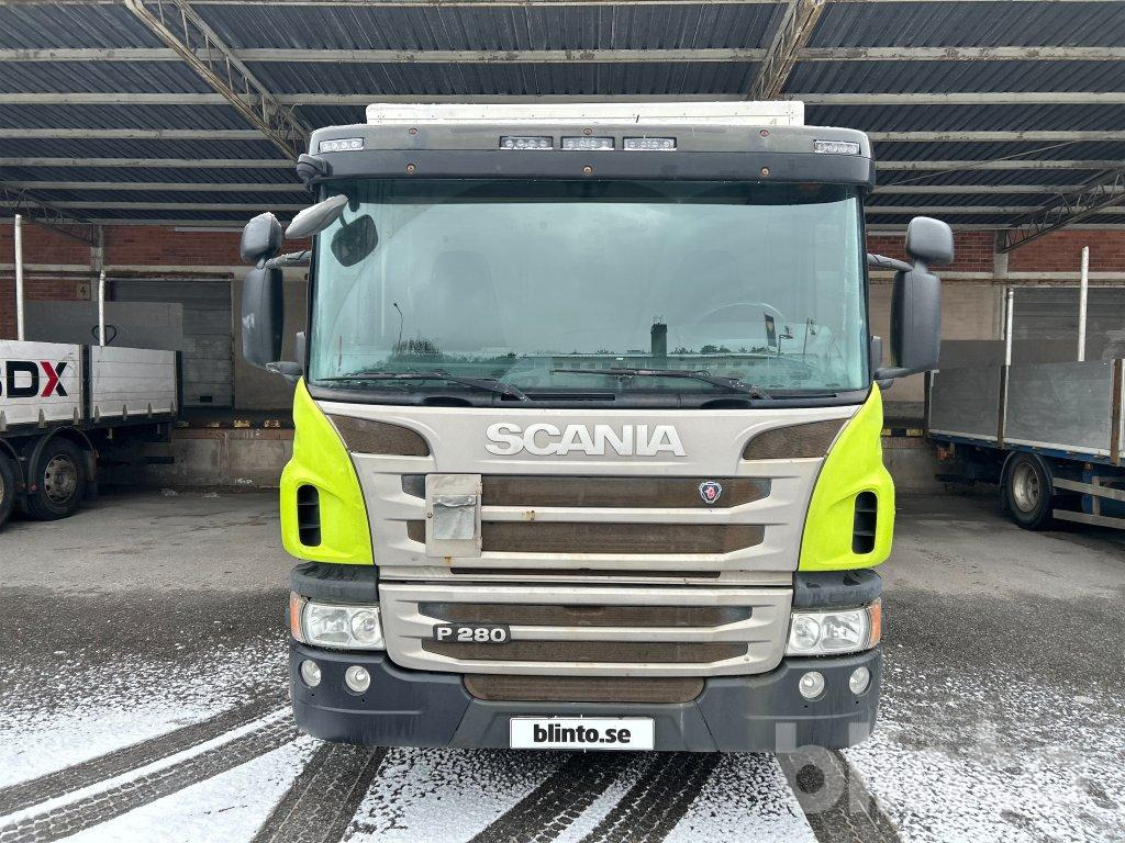 SCANIA P280DB4X2MLB med höj och sänkbart skåp - Camion: photos 2 SCANIA P280DB4X2MLB med höj och sänkbart skåp - Camion: photos 2