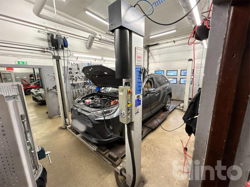 Consul H 371 - Équipement de garage: photos 1 Consul H 371 - Équipement de garage: photos 1