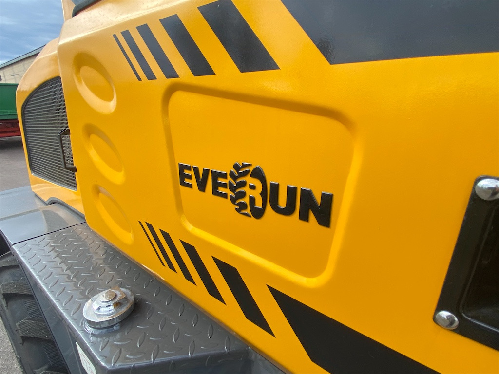 Chargeuse sur pneus Everun ER412 PRO: photos 30 Chargeuse sur pneus Everun ER412 PRO: photos 30