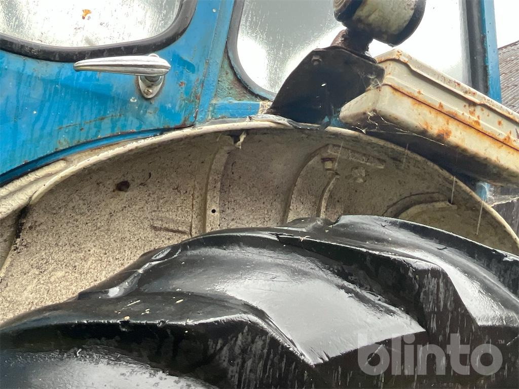 Tracteur agricole FORD 3000: photos 18