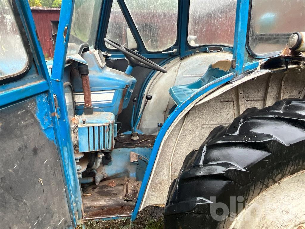 Tracteur agricole FORD 3000: photos 45