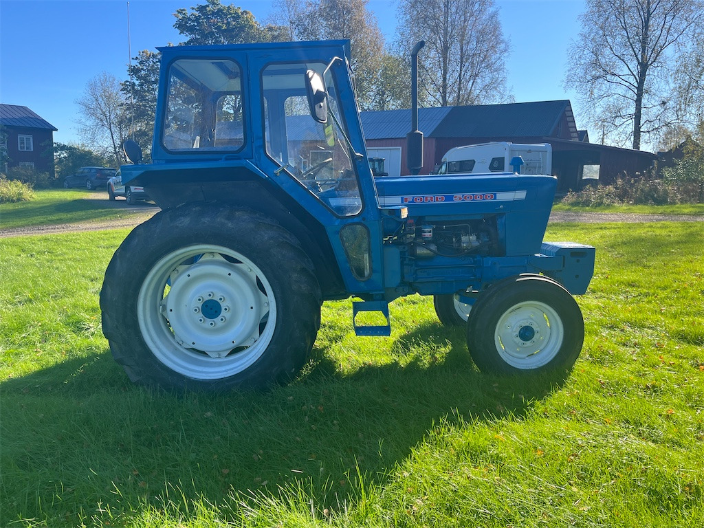 FORD 5000 - Tracteur agricole: photos 5 FORD 5000 - Tracteur agricole: photos 5