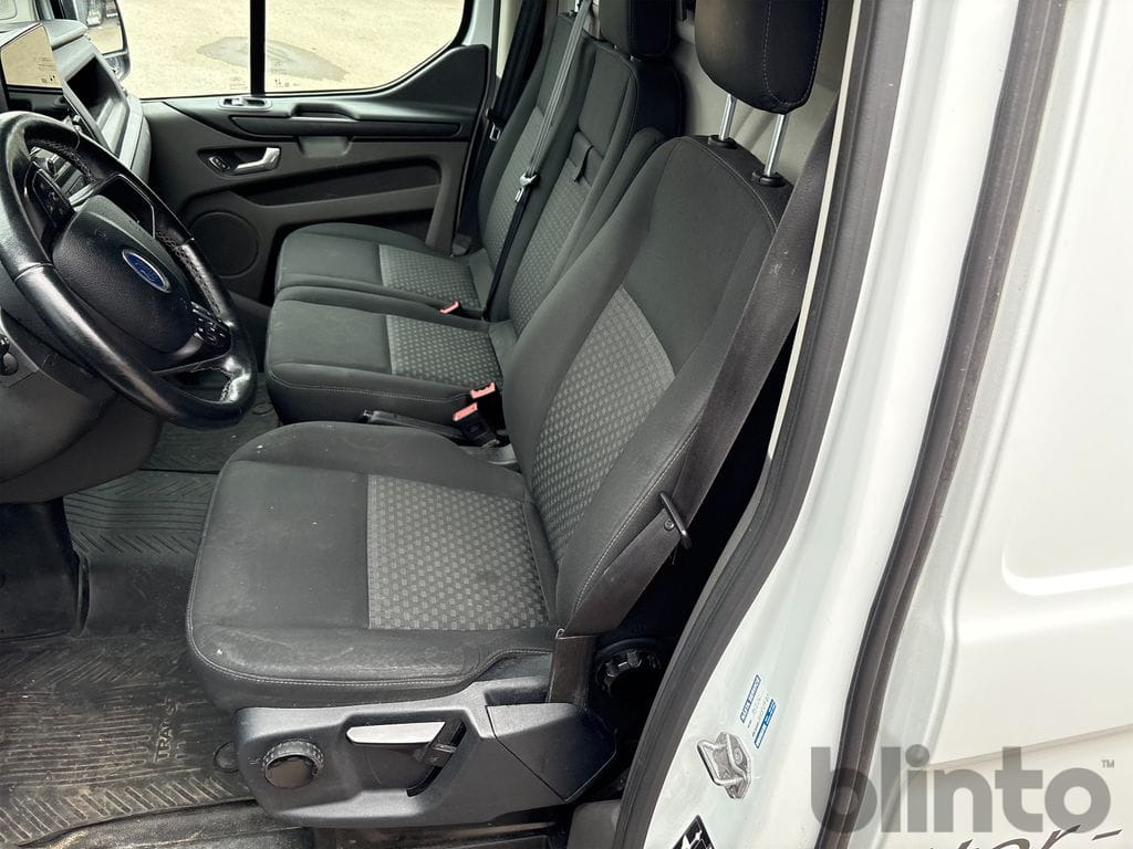 Fourgon utilitaire FORD Transit Custom: photos 37