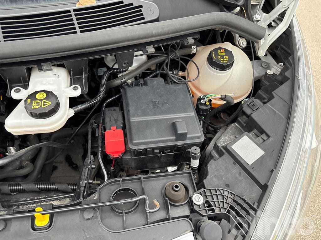 Fourgon utilitaire FORD Transit Custom: photos 40