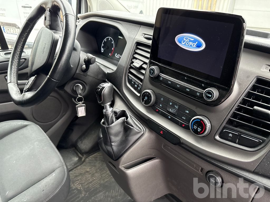 Fourgon utilitaire FORD Transit Custom: photos 30