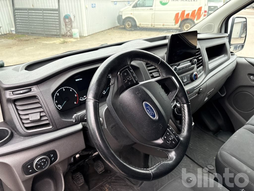 Fourgon utilitaire FORD Transit Custom: photos 35