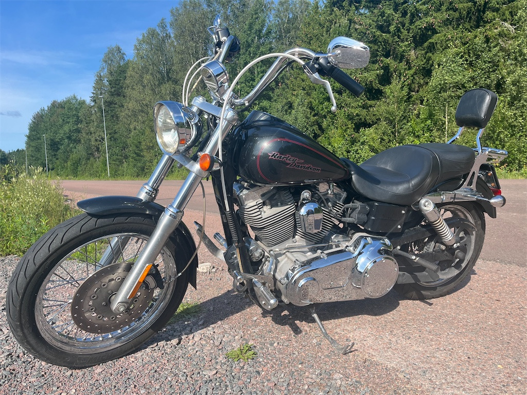 HARLEY-DAVIDSON FXDCI DYNA - Motocyclette: photos 1 HARLEY-DAVIDSON FXDCI DYNA - Motocyclette: photos 1