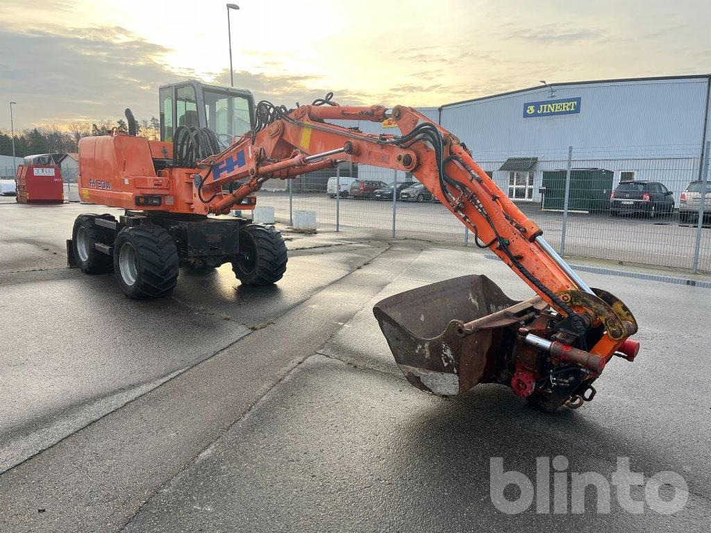 Hitachi FH 90 W - Pelle sur pneus: photos 3 Hitachi FH 90 W - Pelle sur pneus: photos 3