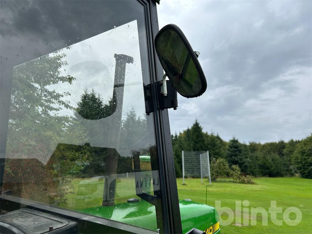 Tracteur agricole John Deere 2140: photos 37