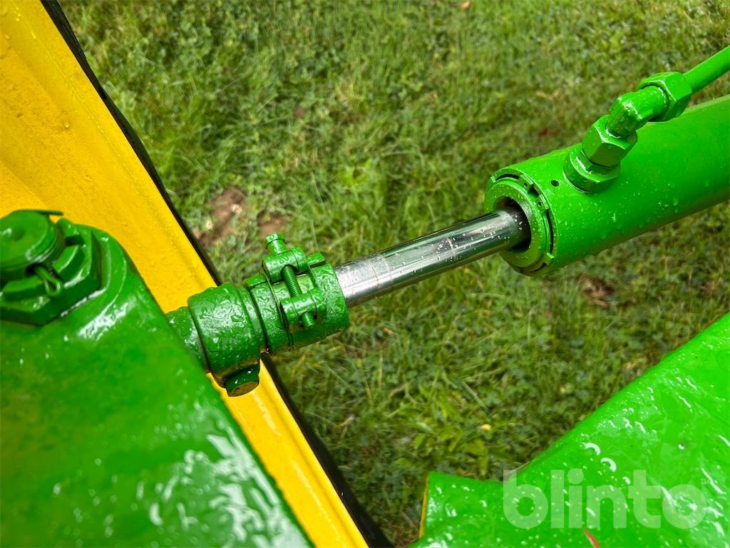 Tracteur agricole John Deere 2140: photos 21