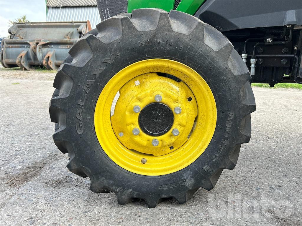 Tracteur agricole John Deere 3038E (Neufahrzeug, Bj. 2025): photos 35