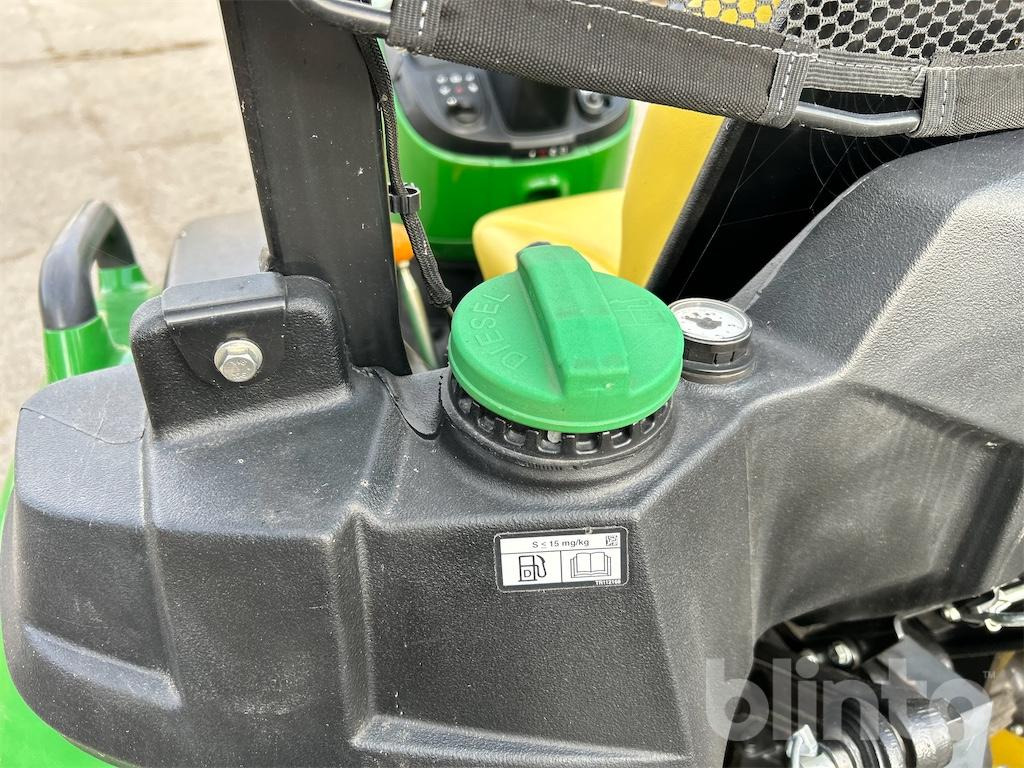 Tracteur agricole John Deere 3038E (Neufahrzeug, Bj. 2025): photos 31