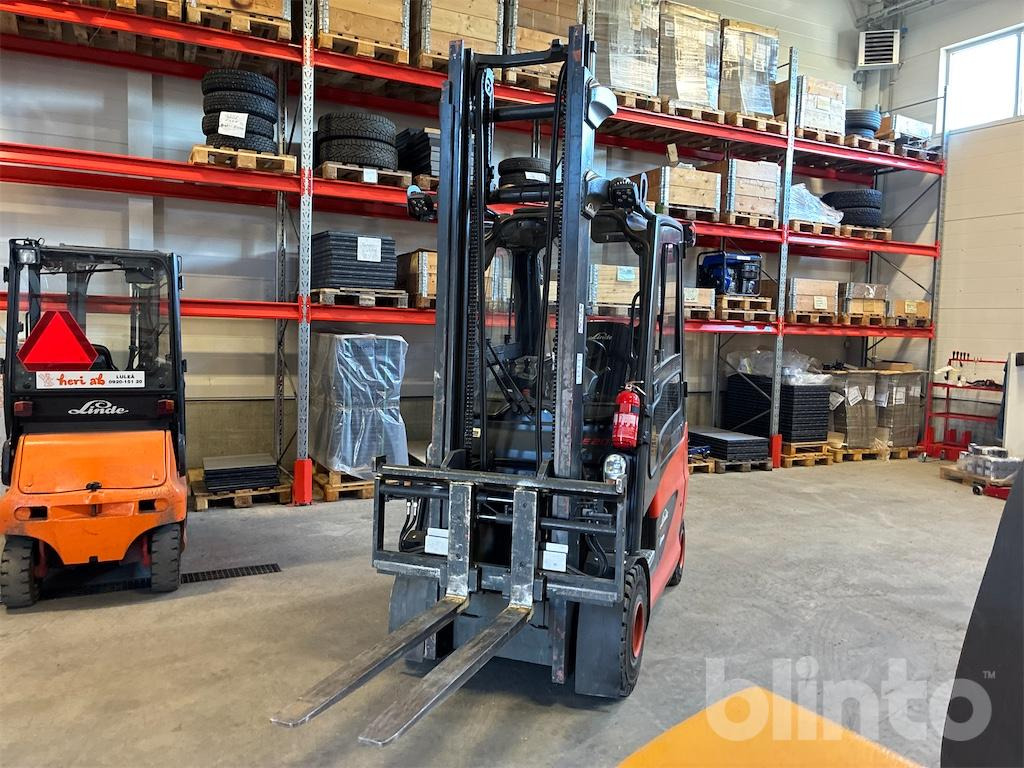 Linde E20H 600 - Chariot élévateur: photos 1 Linde E20H 600 - Chariot élévateur: photos 1