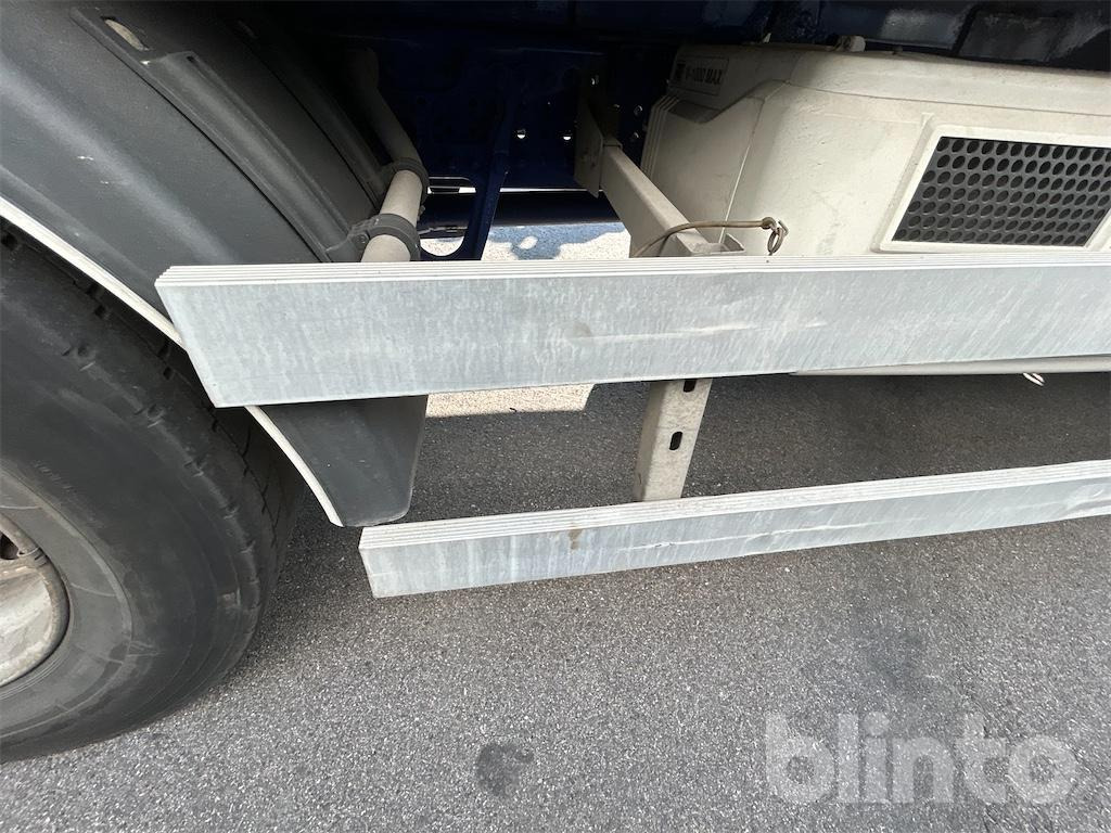 Camion fourgon MERCEDES-BENZ: photos 41
