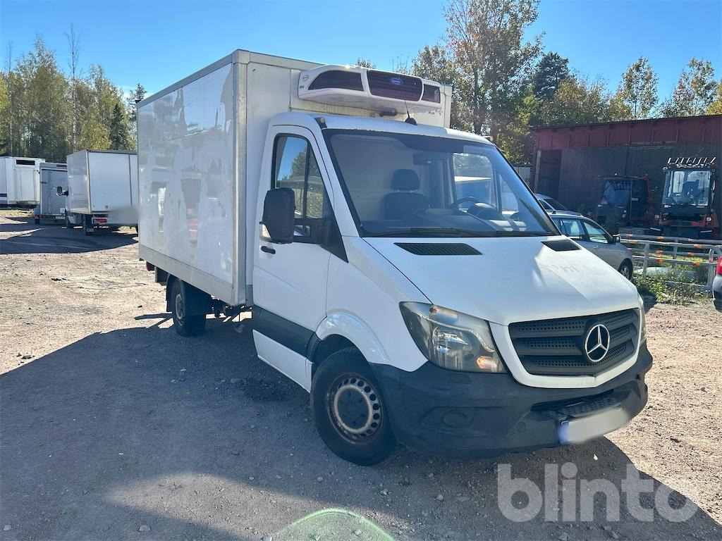 MERCEDES-BENZ - Utilitaire frigorifique: photos 3 MERCEDES-BENZ - Utilitaire frigorifique: photos 3