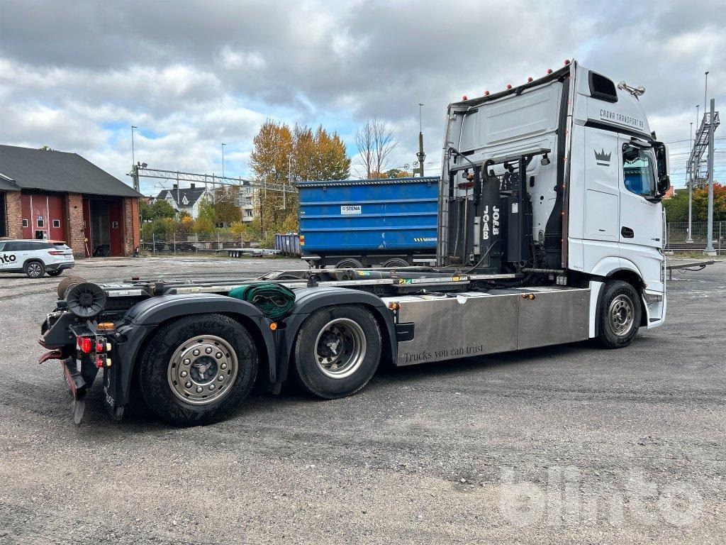 MERCEDES-BENZ - Camion ampliroll: photos 4 MERCEDES-BENZ - Camion ampliroll: photos 4