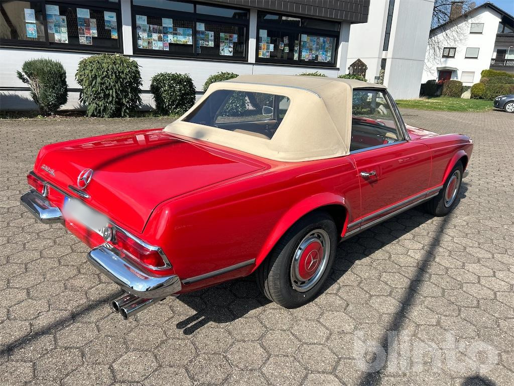 Mercedes Benz 230 SL (1965) - Voiture: photos 4 Mercedes Benz 230 SL (1965) - Voiture: photos 4