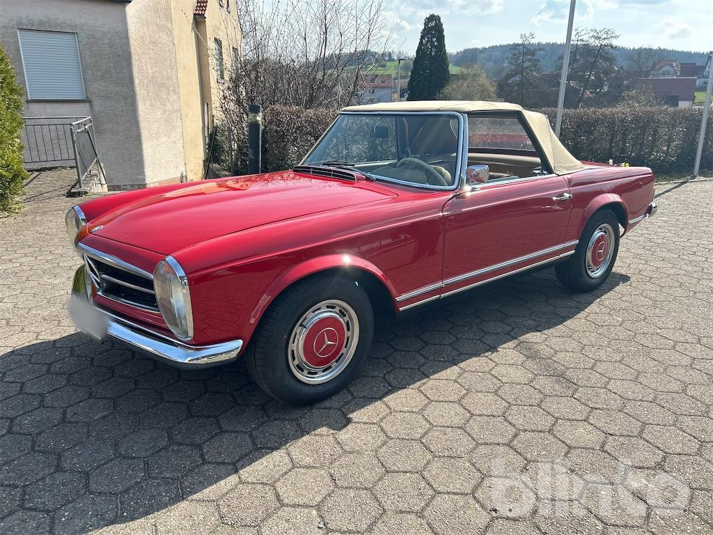 Mercedes Benz 230 SL (1965) - Voiture: photos 1 Mercedes Benz 230 SL (1965) - Voiture: photos 1