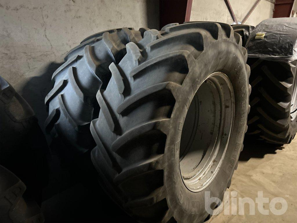 Michelin 650/65 R38 - Roue complète: photos 2 Michelin 650/65 R38 - Roue complète: photos 2