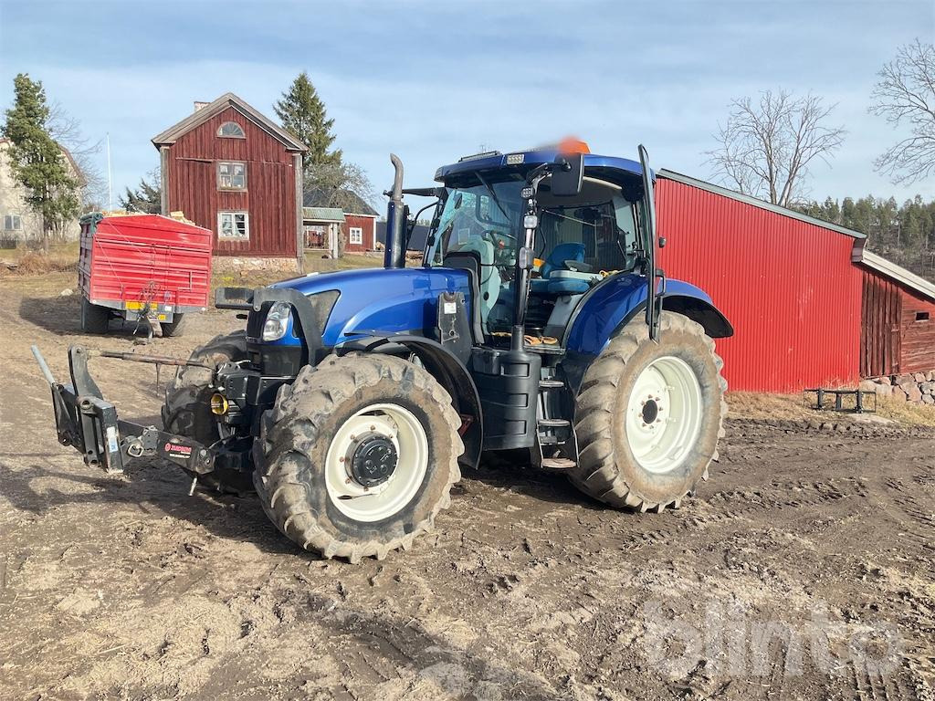 NEW HOLLAND T6080 - Tracteur agricole: photos 2 NEW HOLLAND T6080 - Tracteur agricole: photos 2