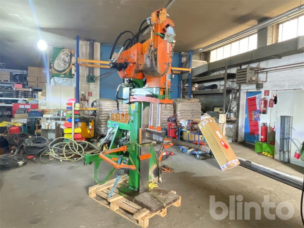 Posch Hydo Combi 24 (2012) - Fendeuse de bûches: photos 1 Posch Hydo Combi 24 (2012) - Fendeuse de bûches: photos 1