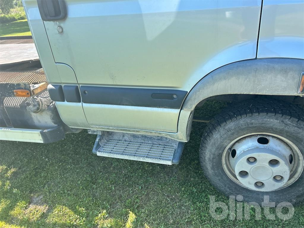Camion porte-voitures RENAULT: photos 16