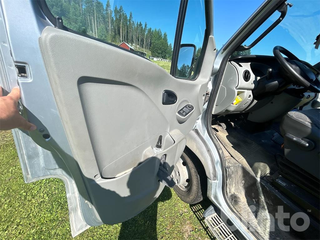 Camion porte-voitures RENAULT: photos 44