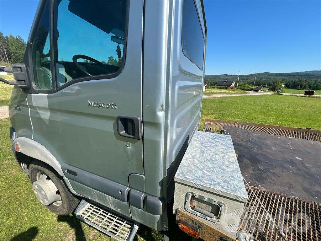 Camion porte-voitures RENAULT: photos 29