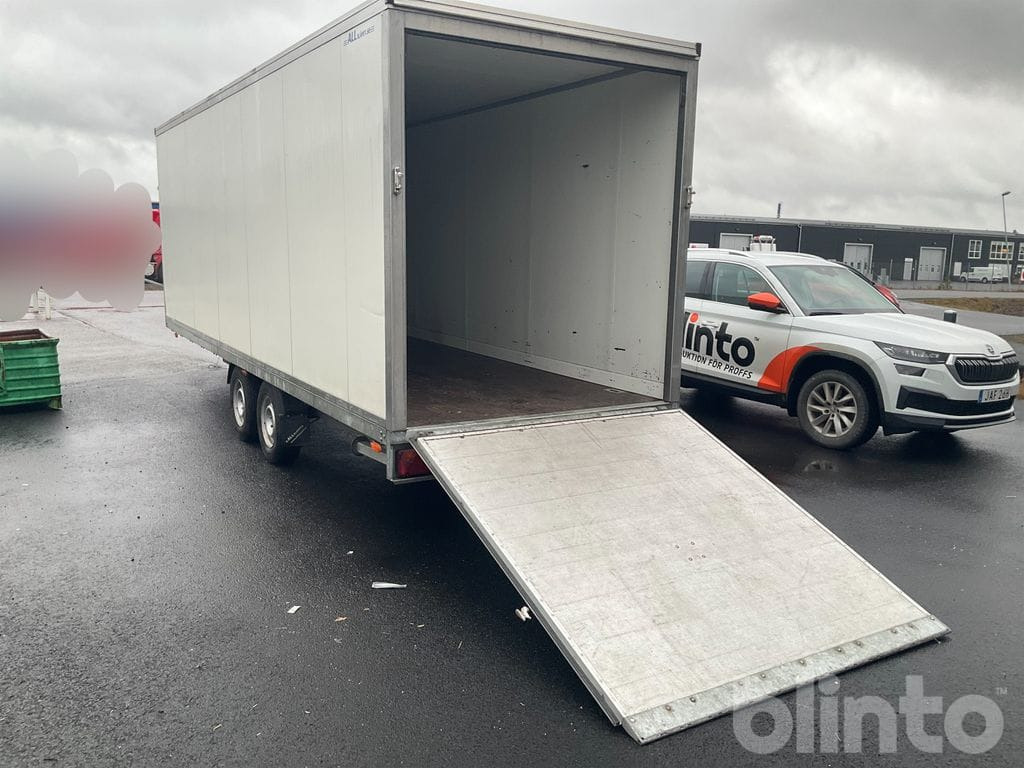 VEZEKO - Remorque: photos 4 VEZEKO - Remorque: photos 4