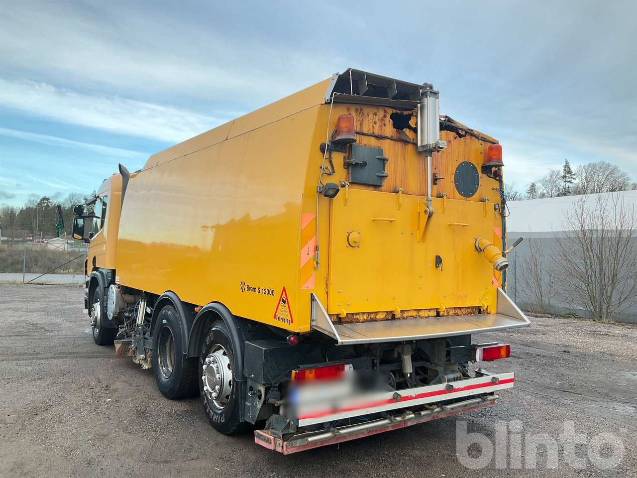 SCANIA P310 DB6X2 4MNB - Balayeuse de voirie: photos 3 SCANIA P310 DB6X2 4MNB - Balayeuse de voirie: photos 3