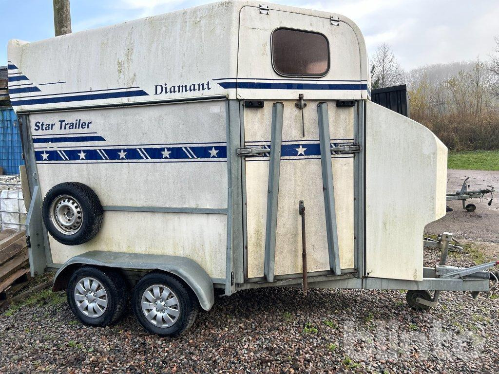 Star Trailer Diamant - Van chevaux: photos 4 Star Trailer Diamant - Van chevaux: photos 4