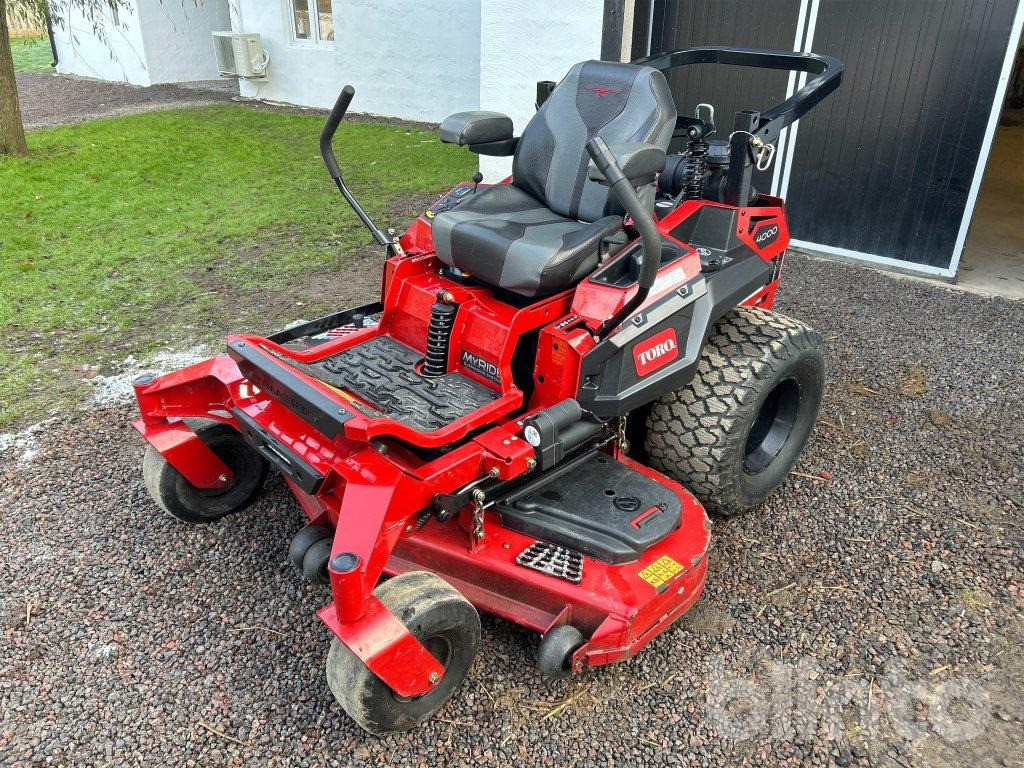 Toro PRO 4000 Z-Master - 125 h - Motofaucheuse: photos 1 Toro PRO 4000 Z-Master - 125 h - Motofaucheuse: photos 1