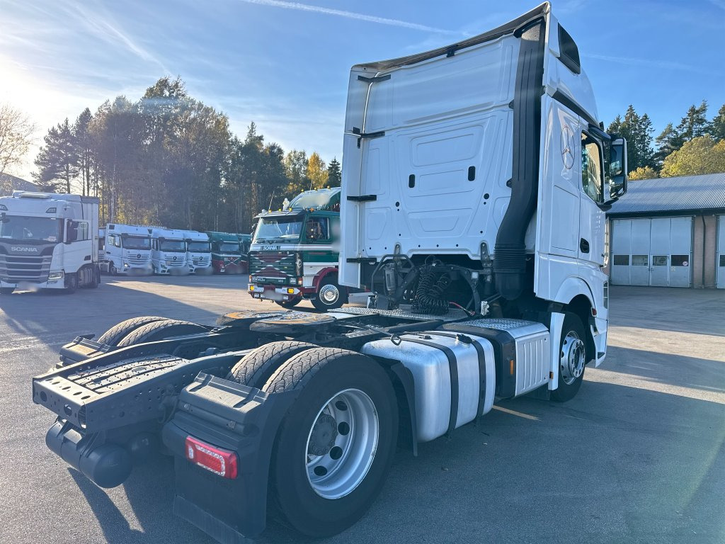 MERCEDES-BENZ L 1845 - Tracteur routier: photos 5 MERCEDES-BENZ L 1845 - Tracteur routier: photos 5