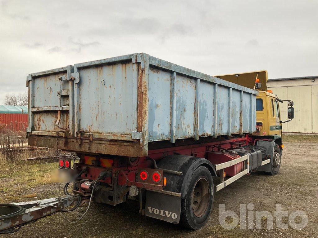 VOLVO FL6 E - Camion ampliroll: photos 3 VOLVO FL6 E - Camion ampliroll: photos 3