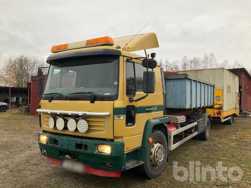 VOLVO FL6 E - Camion ampliroll: photos 2 VOLVO FL6 E - Camion ampliroll: photos 2