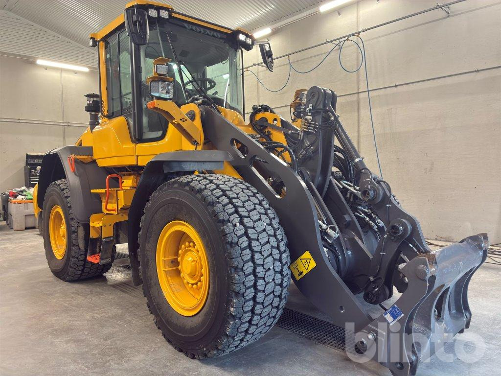 VOLVO L70H2 - Chargeuse sur pneus: photos 3 VOLVO L70H2 - Chargeuse sur pneus: photos 3