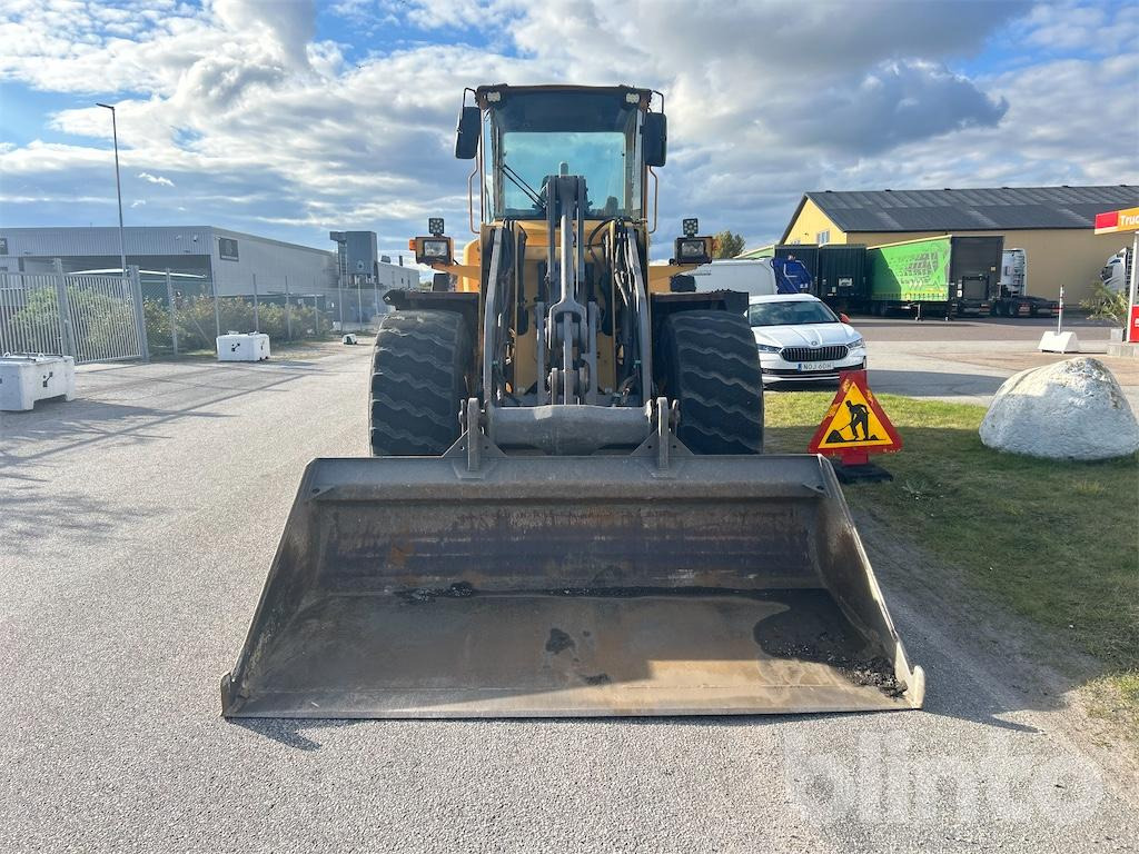 VOLVO L90D - Chargeuse sur pneus: photos 3 VOLVO L90D - Chargeuse sur pneus: photos 3