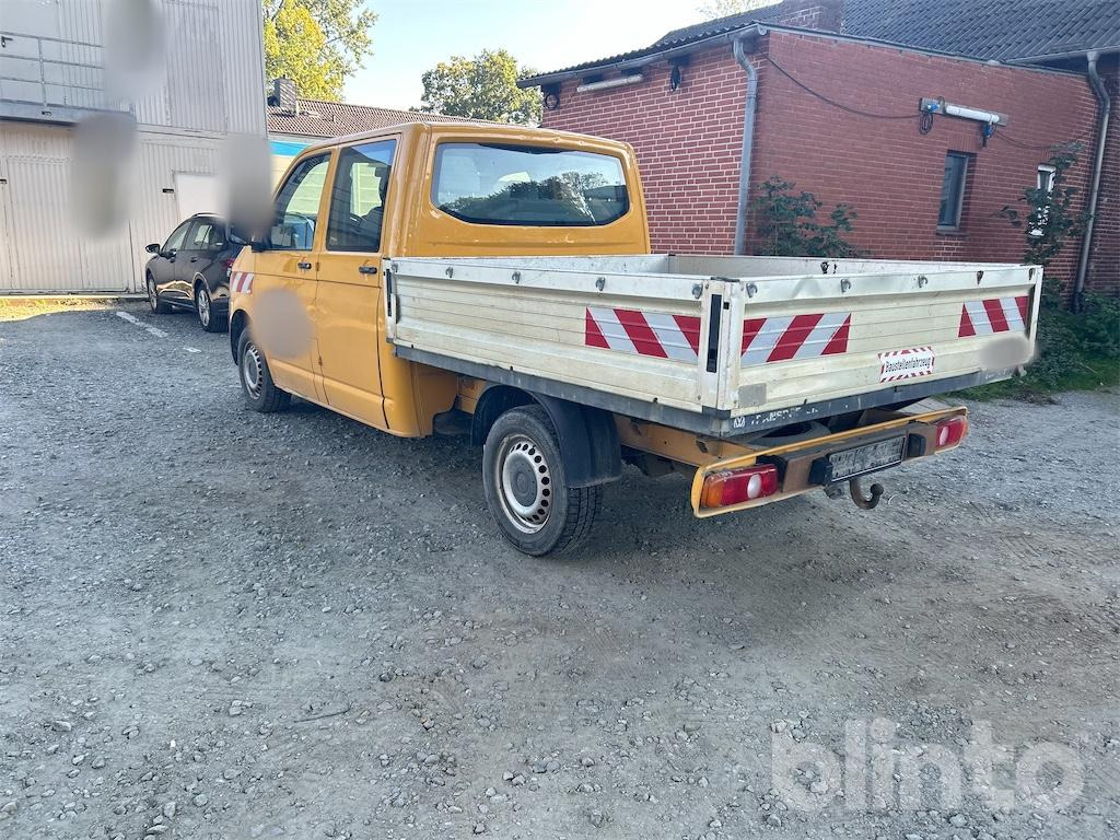 Volkswagen T5 (2010) - Utilitaire plateau, Utilitaire double cabine: photos 4 Volkswagen T5 (2010) - Utilitaire plateau, Utilitaire double cabine: photos 4