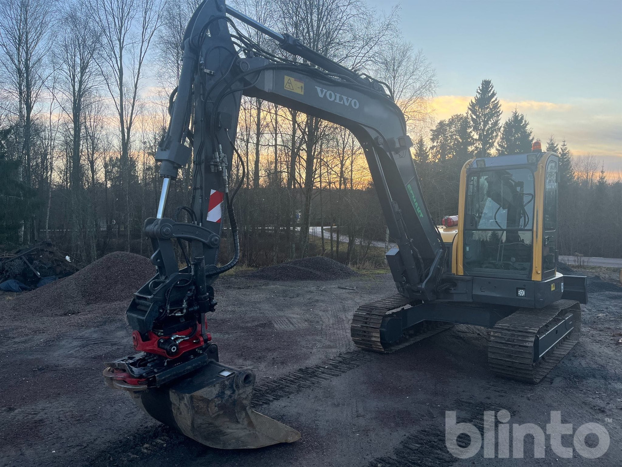 Volvo ECR88PLUS - Pelle sur chenille: photos 2 Volvo ECR88PLUS - Pelle sur chenille: photos 2