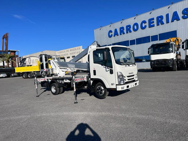 Isuzu HX200 - Camion avec nacelle: photos 5 Isuzu HX200 - Camion avec nacelle: photos 5