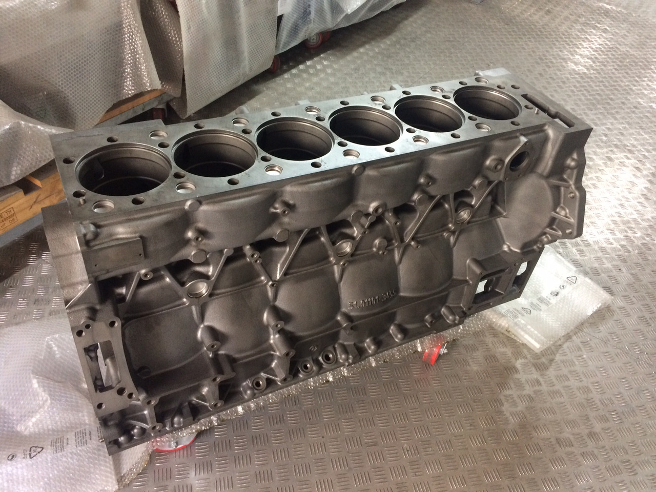 BASAMENTO MAN D2676 - EURO 6 - Carter: photos 3 BASAMENTO MAN D2676 - EURO 6 - Carter: photos 3