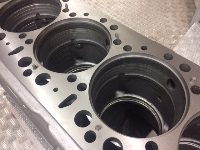 BASAMENTO MAN D2876LUE623 / D2876LOH20 / D2876LOH21 - Carter: photos 5 BASAMENTO MAN D2876LUE623 / D2876LOH20 / D2876LOH21 - Carter: photos 5