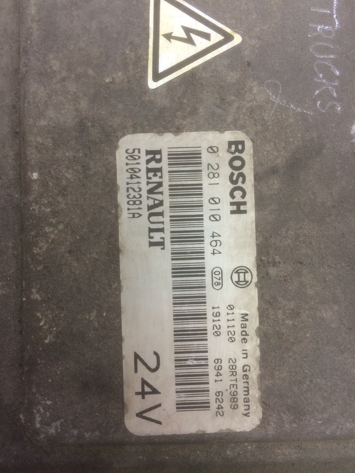 CENTRALINA MOTORE EDC - RENAULT PREMIUM - RIF. RENAULT 5010412381A - RIF. BOSCH 0281010464 - Bloc de gestion: photos 2 CENTRALINA MOTORE EDC - RENAULT PREMIUM - RIF. RENAULT 5010412381A - RIF. BOSCH 0281010464 - Bloc de gestion: photos 2