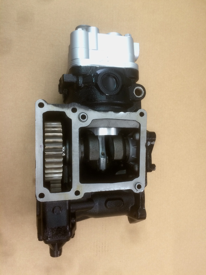 COMPRESSORE ARIA MONOCILINDRICO CON PRESA DI FORZA MAN / KNORR - Compresseur d'air: photos 1 COMPRESSORE ARIA MONOCILINDRICO CON PRESA DI FORZA MAN / KNORR - Compresseur d'air: photos 1