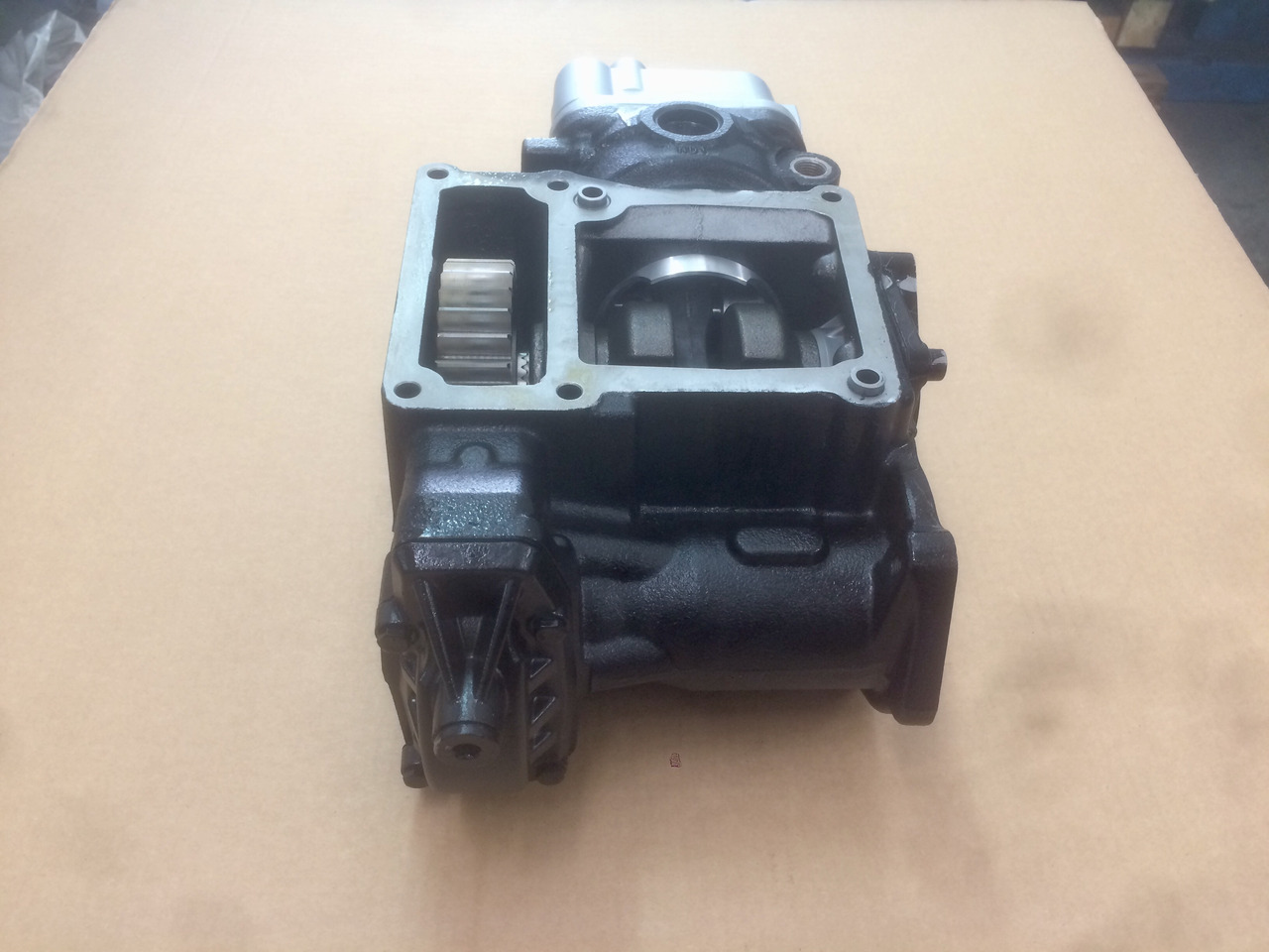 COMPRESSORE ARIA MONOCILINDRICO CON PRESA DI FORZA MAN / KNORR - Compresseur d'air: photos 3 COMPRESSORE ARIA MONOCILINDRICO CON PRESA DI FORZA MAN / KNORR - Compresseur d'air: photos 3