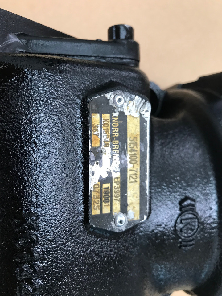 COMPRESSORE ARIA MONOCILINDRICO MAN 51541007121 - Compresseur d'air: photos 3 COMPRESSORE ARIA MONOCILINDRICO MAN 51541007121 - Compresseur d'air: photos 3