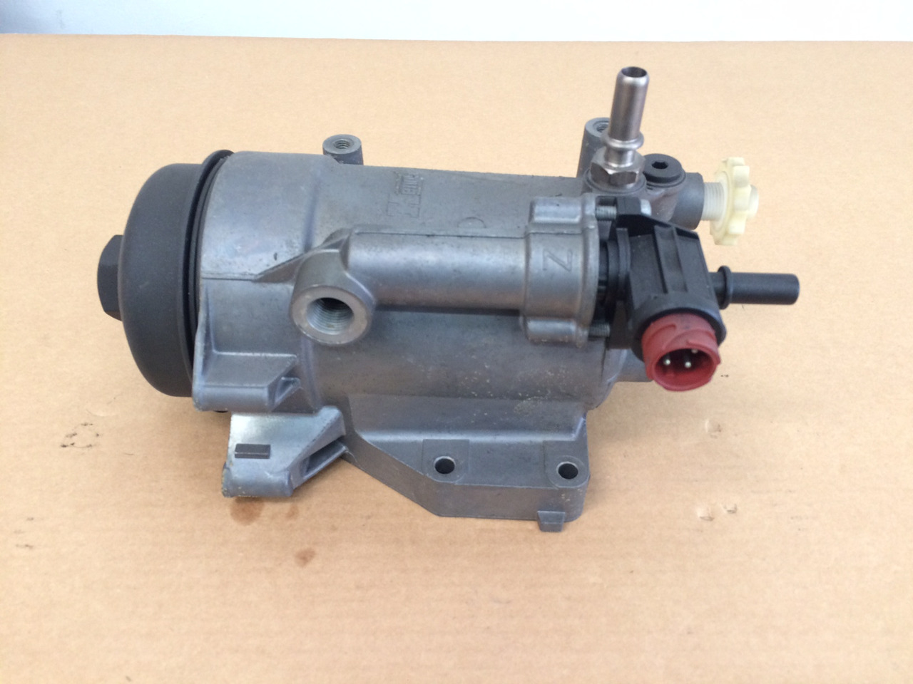 GRUPPO FILTRO CARBURANTE CON RISCALDAMENTO MAN - Filtre à carburant pour Camion: photos 3 GRUPPO FILTRO CARBURANTE CON RISCALDAMENTO MAN - Filtre à carburant pour Camion: photos 3