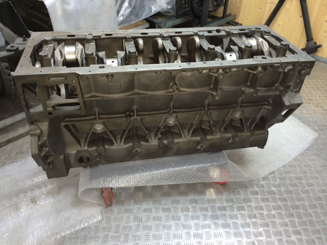 KIT BASAMENTO + ALBERO MOTORE MAN D2066 - Carter pour Camion: photos 1 KIT BASAMENTO + ALBERO MOTORE MAN D2066 - Carter pour Camion: photos 1