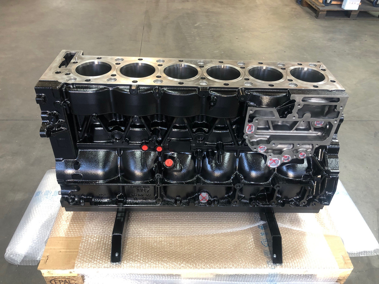 KIT BASAMENTO + ALBERO MOTORE - MAN D2676 EURO6C - Carter pour Camion: photos 4 KIT BASAMENTO + ALBERO MOTORE - MAN D2676 EURO6C - Carter pour Camion: photos 4