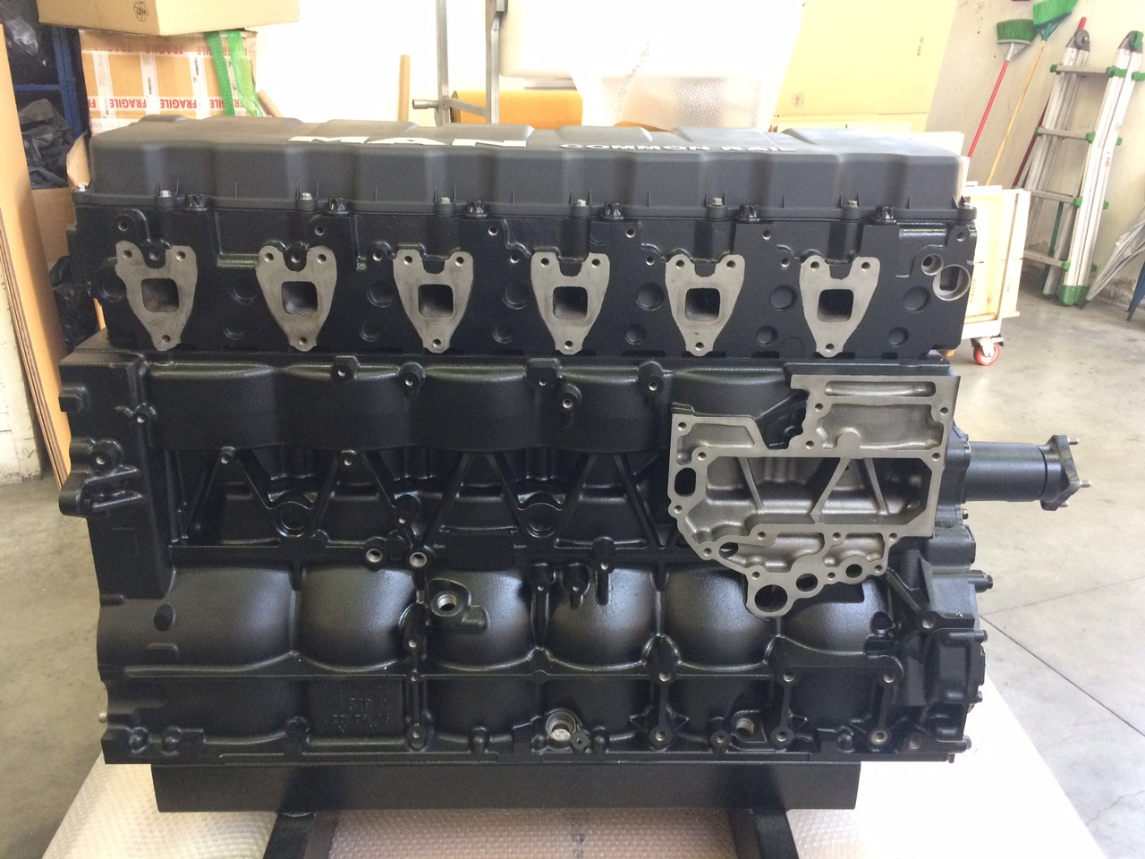 MOTORE MAN D2676 LF52 - 460CV - Euro6c - Moteur: photos 3 MOTORE MAN D2676 LF52 - 460CV - Euro6c - Moteur: photos 3